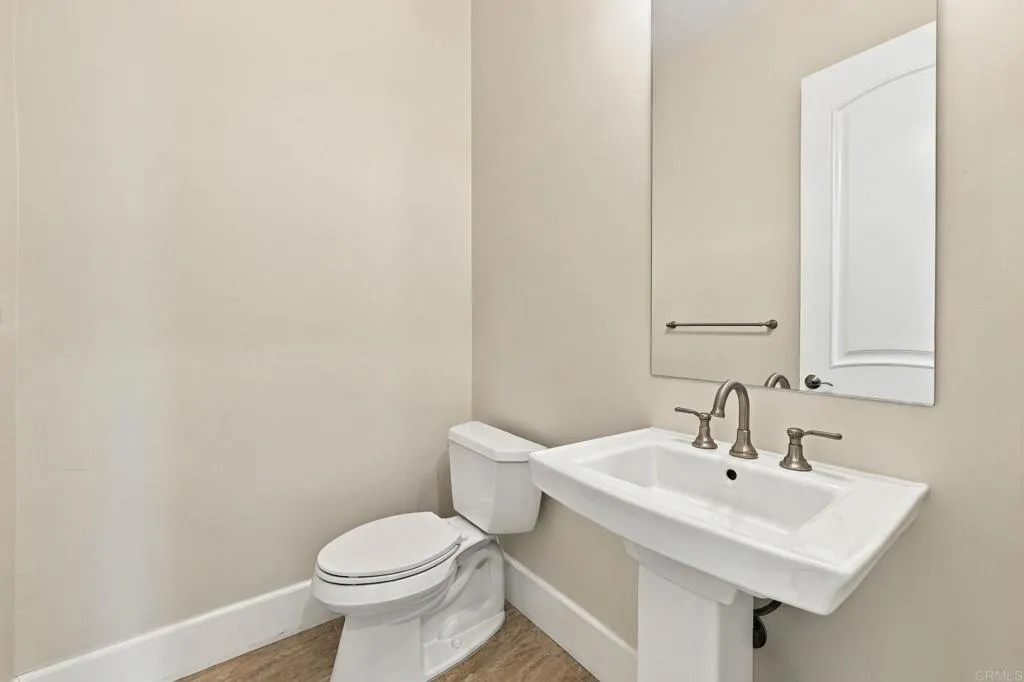 2260 Panoramic Way, Vista, CA 92084 2260 Panoramic Way, Vista, CA 92084