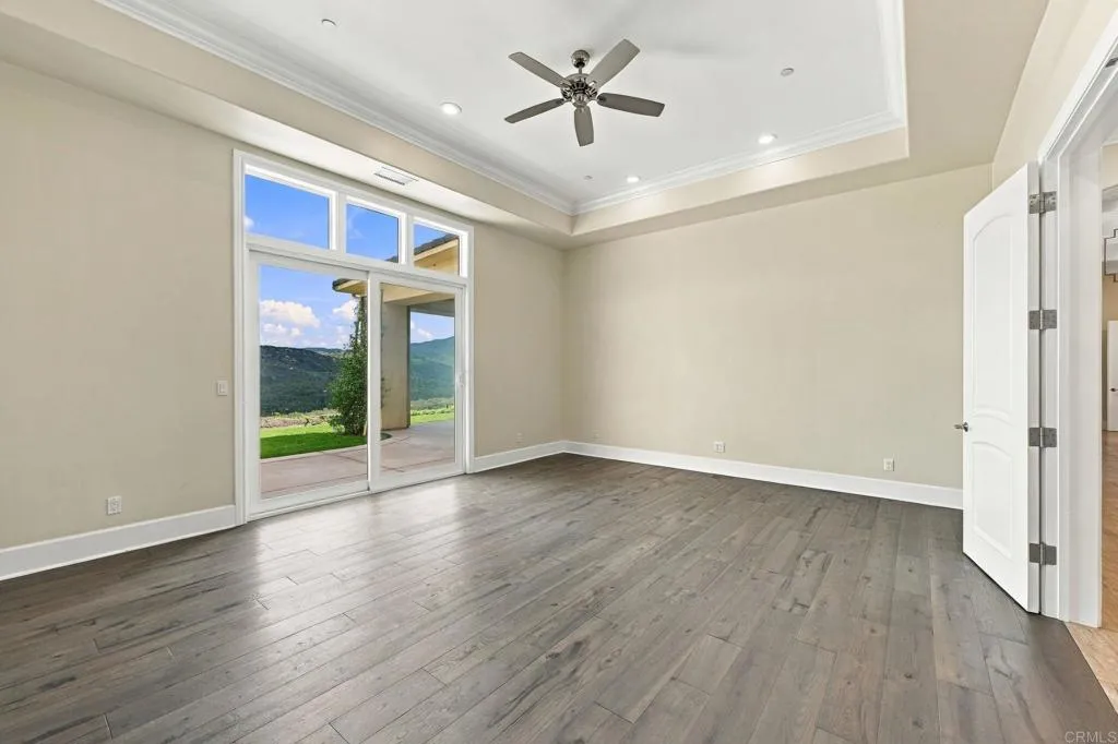2260 Panoramic Way, Vista, CA 92084 2260 Panoramic Way, Vista, CA 92084