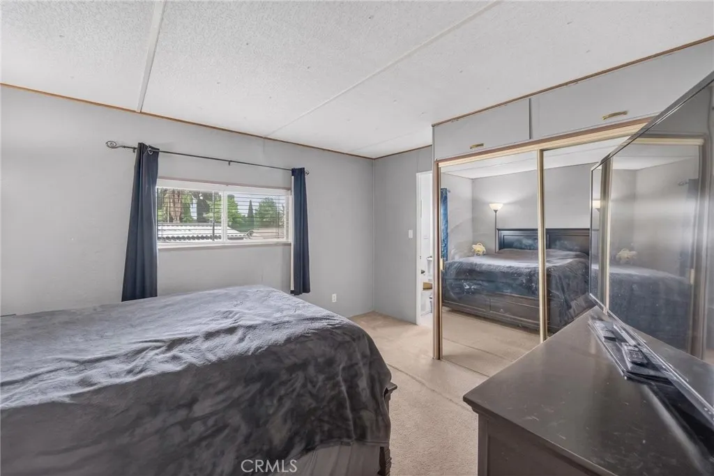 https://cdn.realtyfeed.com/cdn/127/307110787/23bc0e0a22fe8d290ef3124b1a77b59d.webp