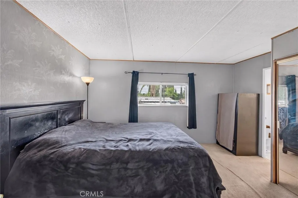 https://cdn.realtyfeed.com/cdn/127/307110787/b9cd7a59d2597b6e347c4e2135eb7f18.webp