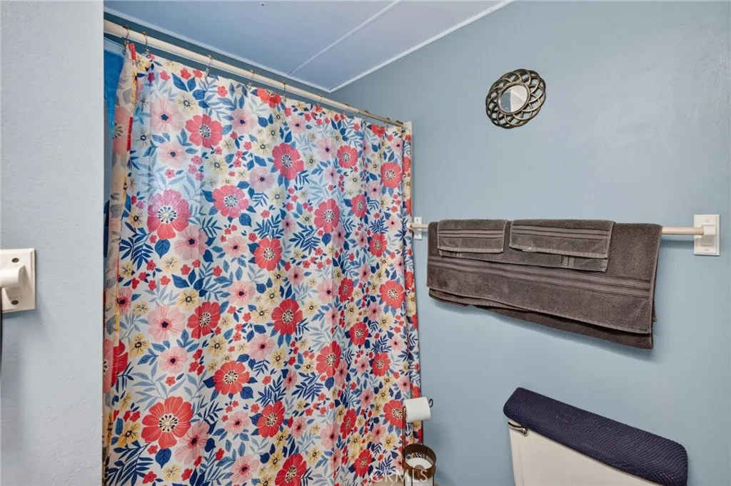 https://cdn.realtyfeed.com/cdn/127/307110787/e7d2a091aa05f3eb7ab06675e4843378.webp