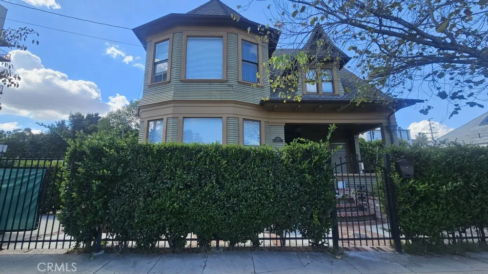 Los Angeles, CA 90018