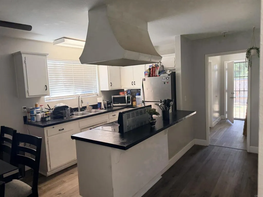 2016 Avenida Del Diablo, Escondido, CA 92029 2016 Avenida Del Diablo, Escondido, CA 92029