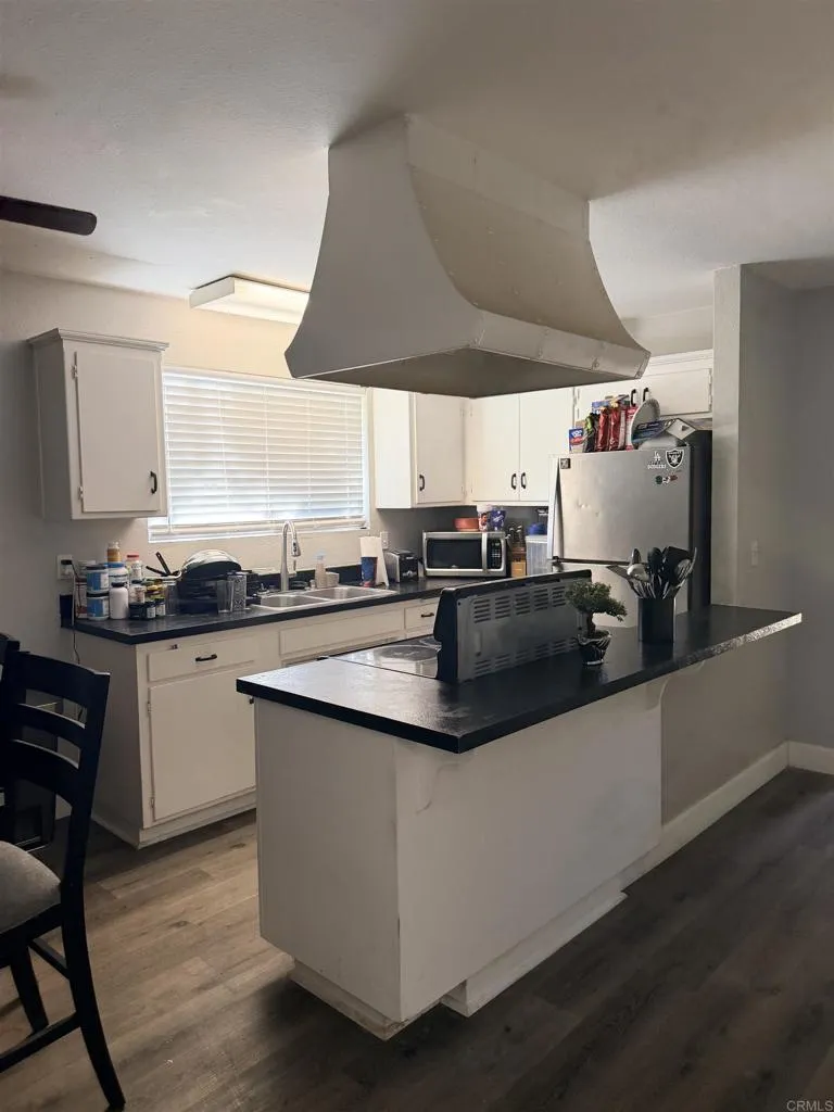 2016 Avenida Del Diablo, Escondido, CA 92029 2016 Avenida Del Diablo, Escondido, CA 92029