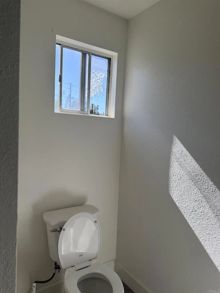 2016 Avenida Del Diablo, Escondido, CA 92029 2016 Avenida Del Diablo, Escondido, CA 92029