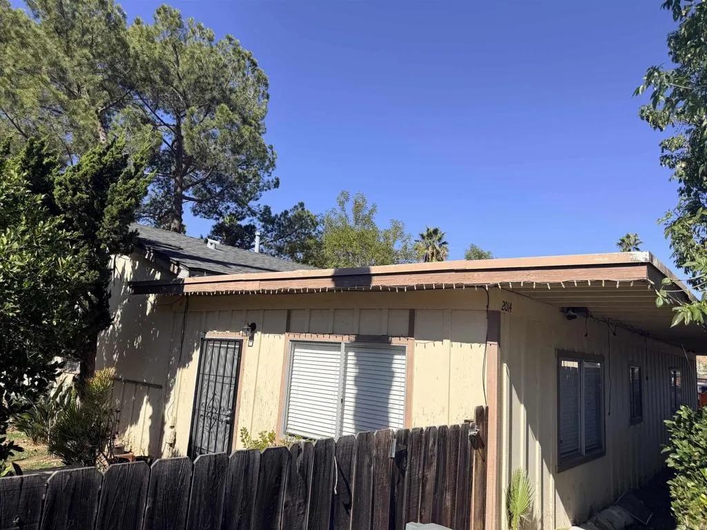 2016 Avenida Del Diablo, Escondido, CA 92029 2016 Avenida Del Diablo, Escondido, CA 92029