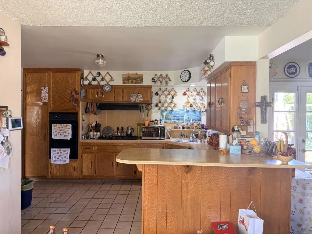 2016 Avenida Del Diablo, Escondido, CA 92029 2016 Avenida Del Diablo, Escondido, CA 92029