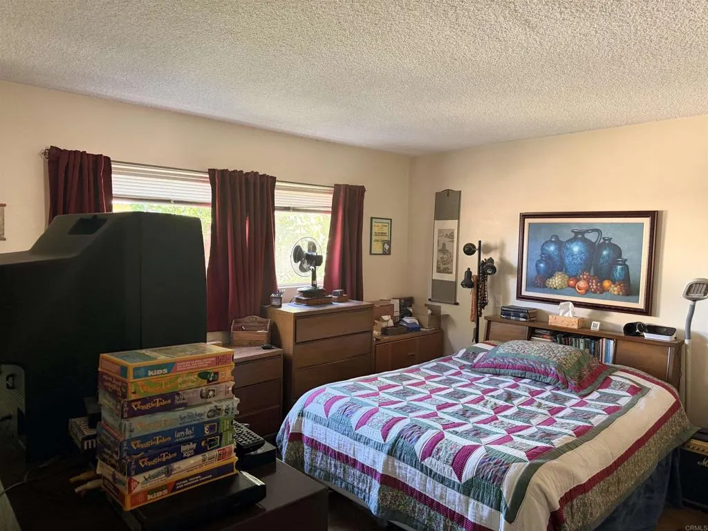 2016 Avenida Del Diablo, Escondido, CA 92029 2016 Avenida Del Diablo, Escondido, CA 92029