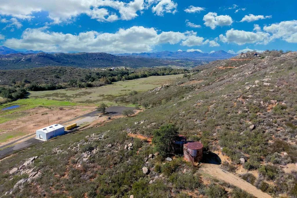 25928 E Old Juian Highway, Ramona, CA 92065 25928 E Old Juian Highway, Ramona, CA 92065