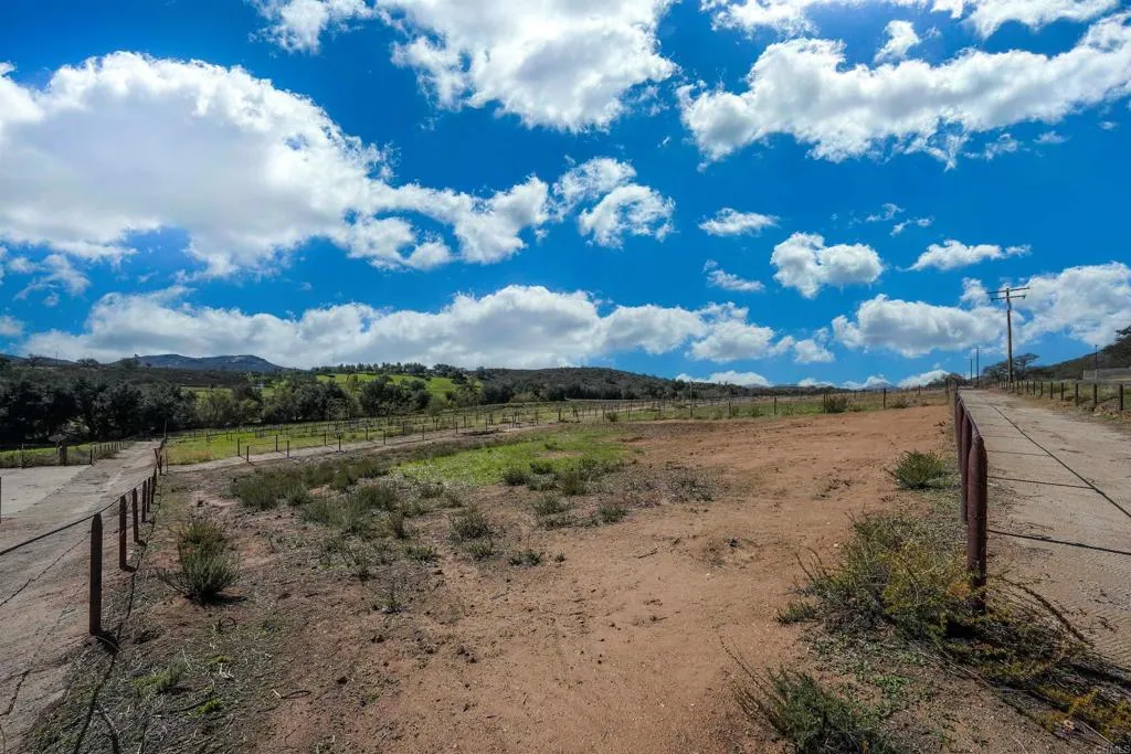 25928 E Old Juian Highway, Ramona, CA 92065 25928 E Old Juian Highway, Ramona, CA 92065