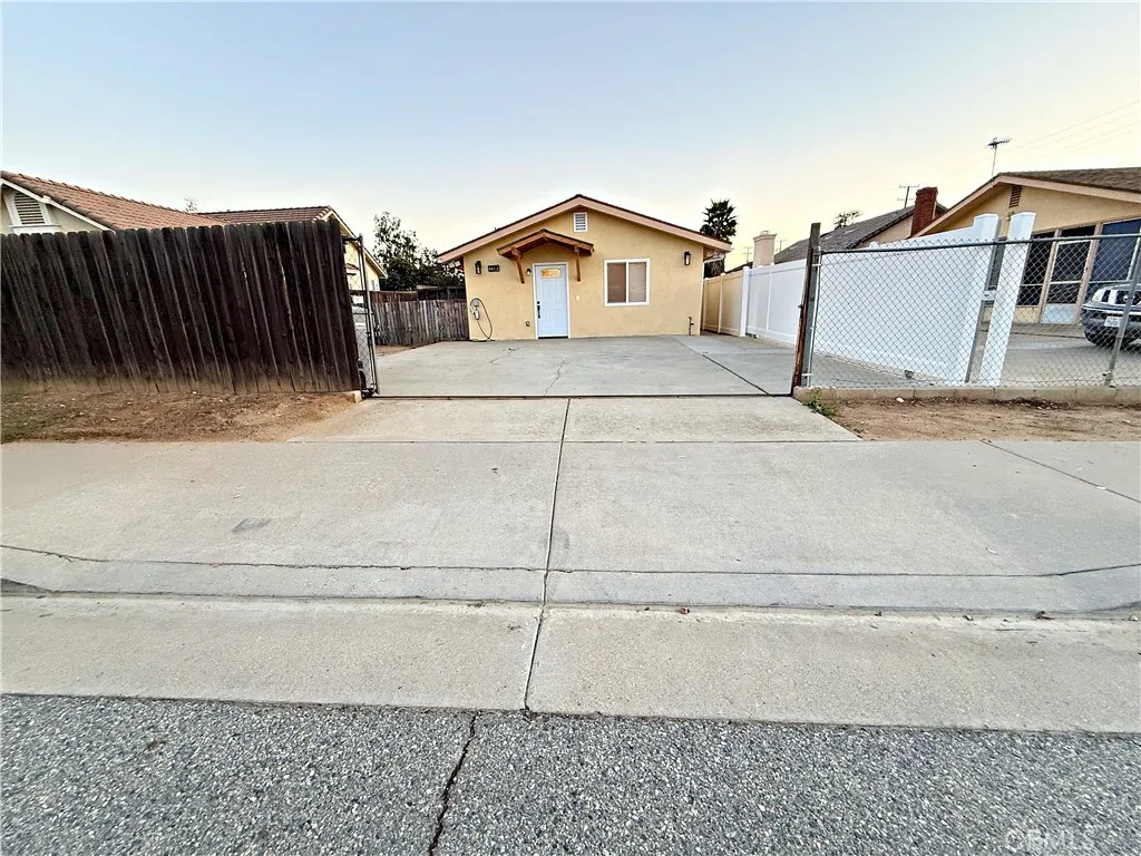 Calimesa, CA 92320