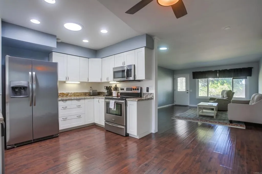 3572 Bartlett Avenue, Oceanside, CA 92057 3572 Bartlett Avenue, Oceanside, CA 92057