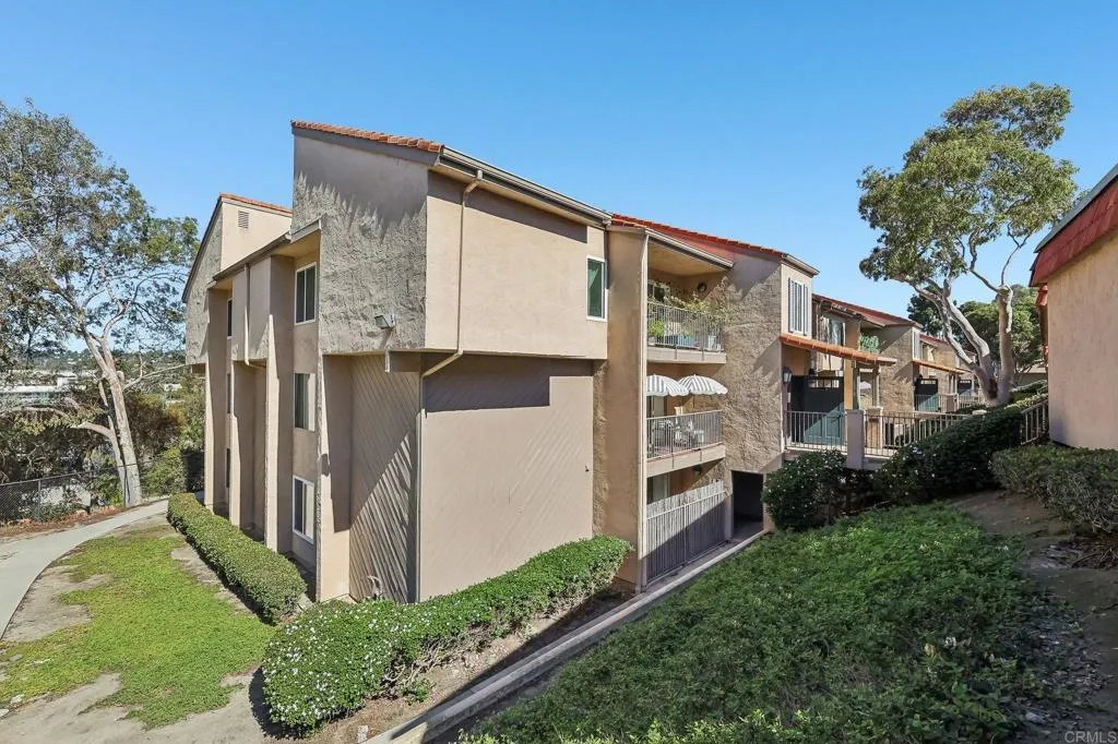 2330 Hosp Way, #204, Carlsbad, CA 92008 2330 Hosp Way, #204, Carlsbad, CA 92008