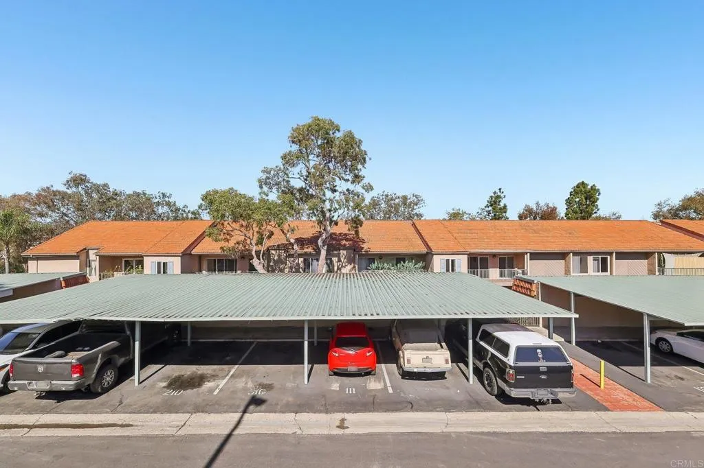 2330 Hosp Way, #204, Carlsbad, CA 92008 2330 Hosp Way, #204, Carlsbad, CA 92008