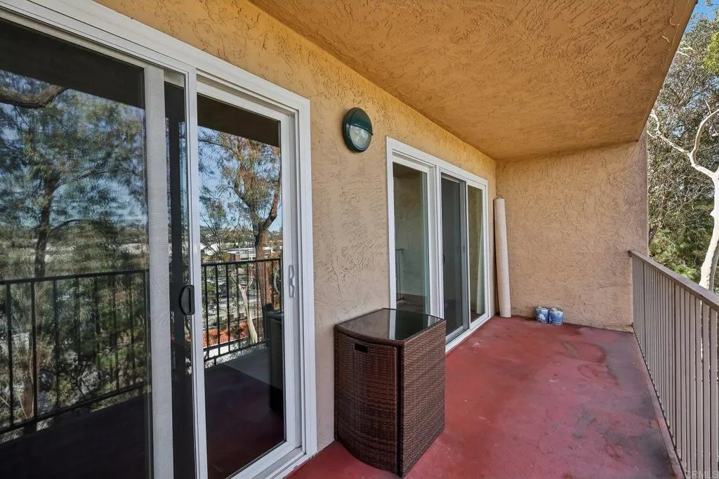 2330 Hosp Way, #204, Carlsbad, CA 92008 2330 Hosp Way, #204, Carlsbad, CA 92008