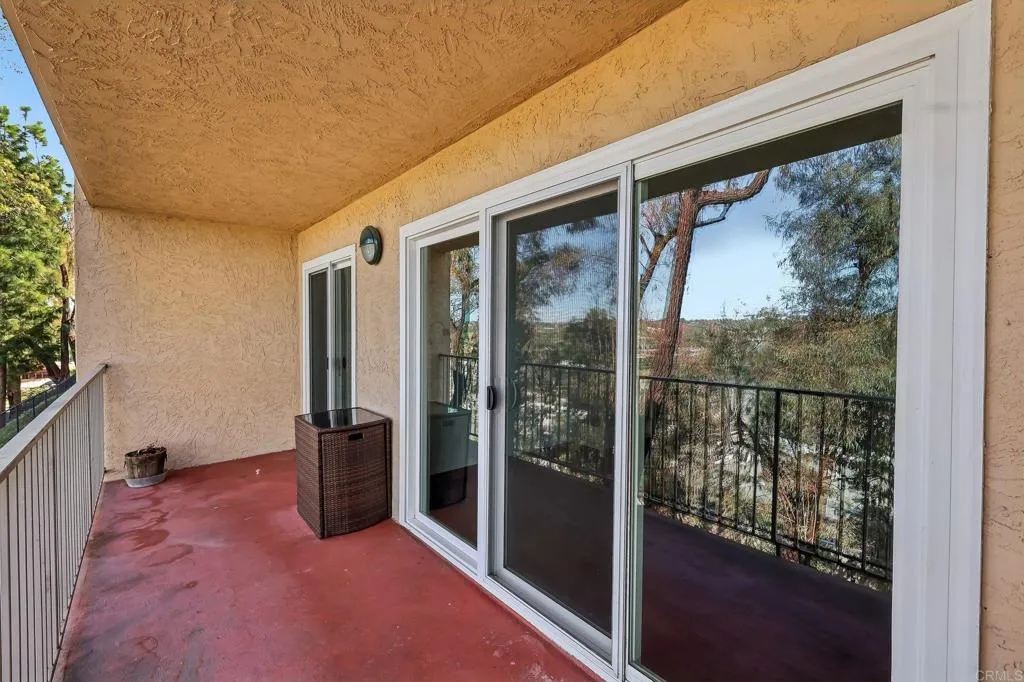 2330 Hosp Way, #204, Carlsbad, CA 92008 2330 Hosp Way, #204, Carlsbad, CA 92008