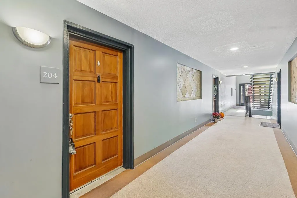 2330 Hosp Way, #204, Carlsbad, CA 92008 2330 Hosp Way, #204, Carlsbad, CA 92008