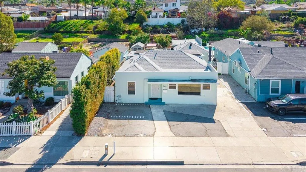 7545 University Avenue, La Mesa, CA 91942 7545 University Avenue, La Mesa, CA 91942