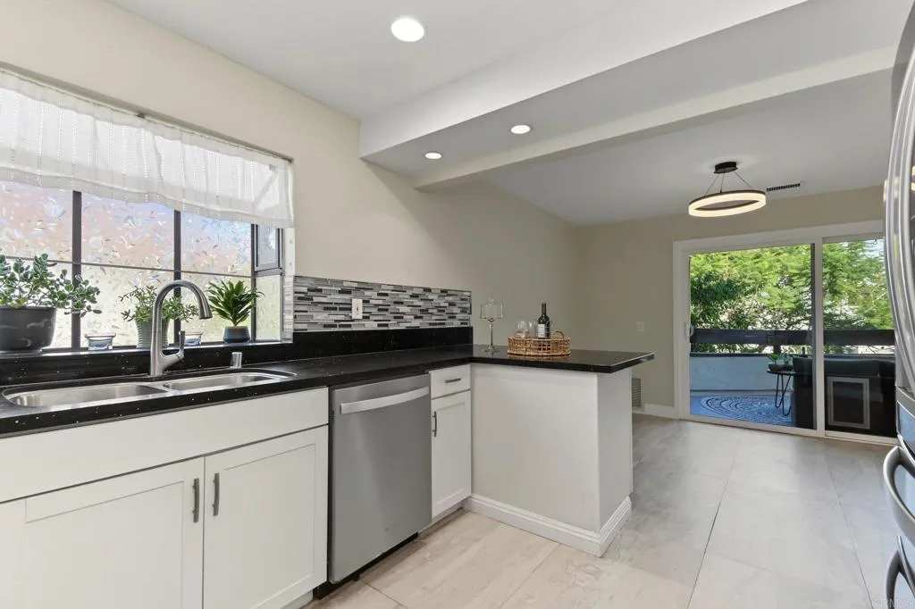 376 Center Street, #335, Chula Vista, CA 91910 376 Center Street, #335, Chula Vista, CA 91910