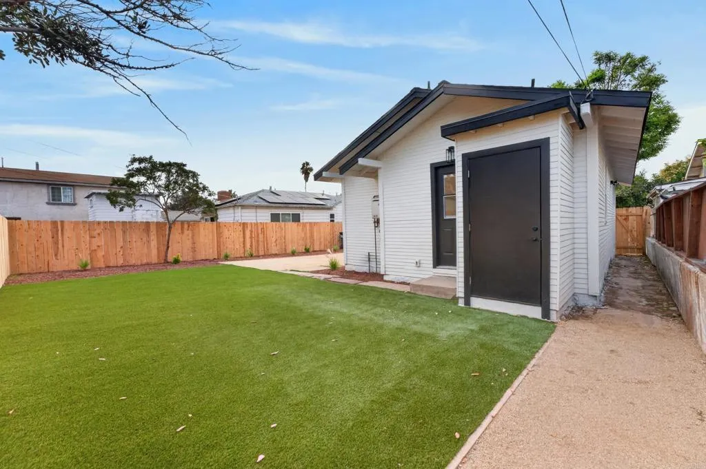 3587 Marlborough Avenue, San Diego, CA 92105 3587 Marlborough Avenue, San Diego, CA 92105