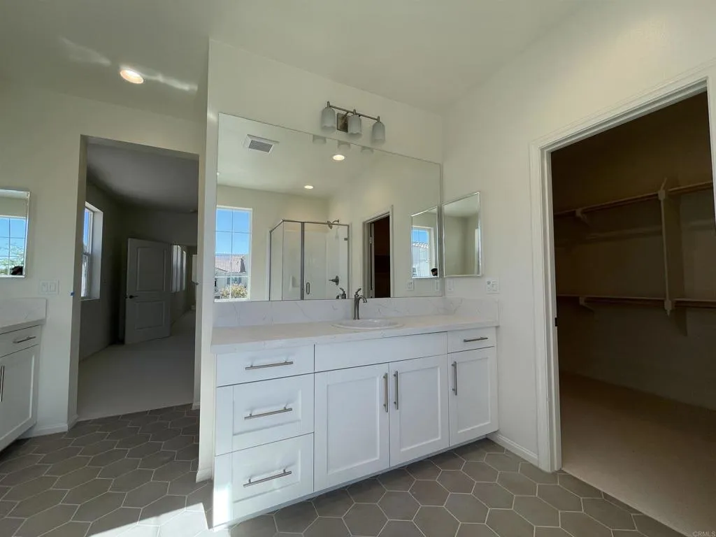1494 Pershing Road, Chula Vista, CA 91913 1494 Pershing Road, Chula Vista, CA 91913