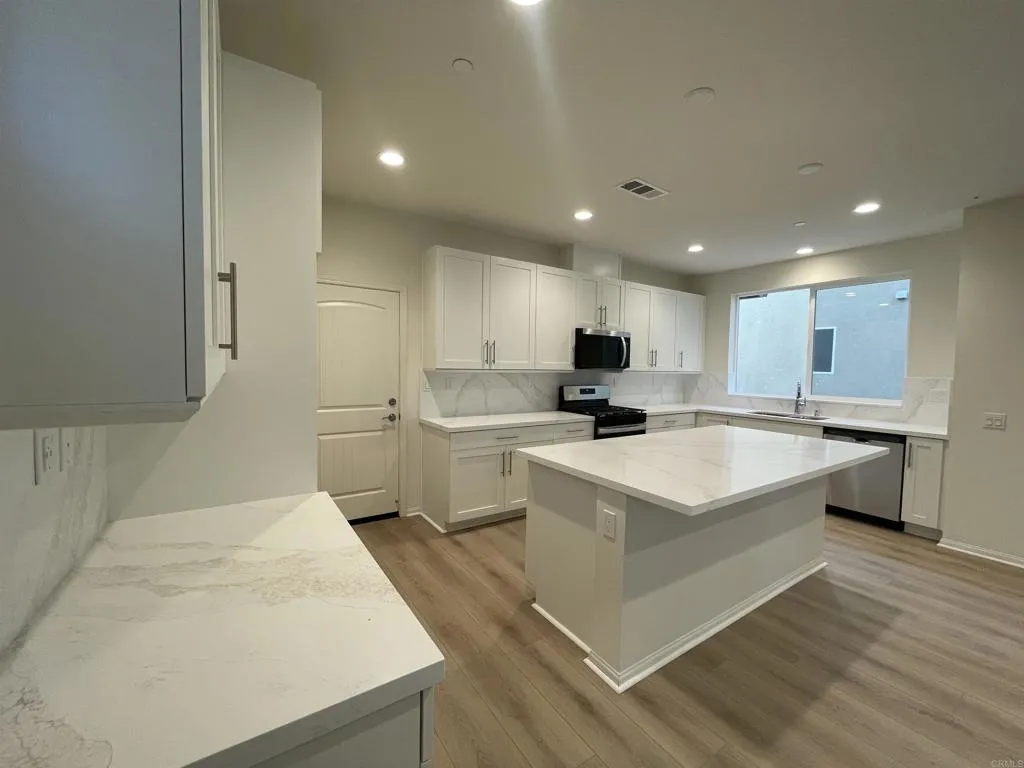 1494 Pershing Road, Chula Vista, CA 91913 1494 Pershing Road, Chula Vista, CA 91913