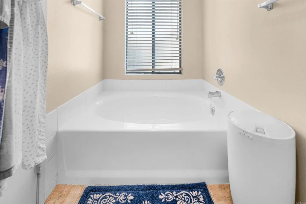 3806 Stanford Drive, Oceanside, CA 92056 3806 Stanford Drive, Oceanside, CA 92056