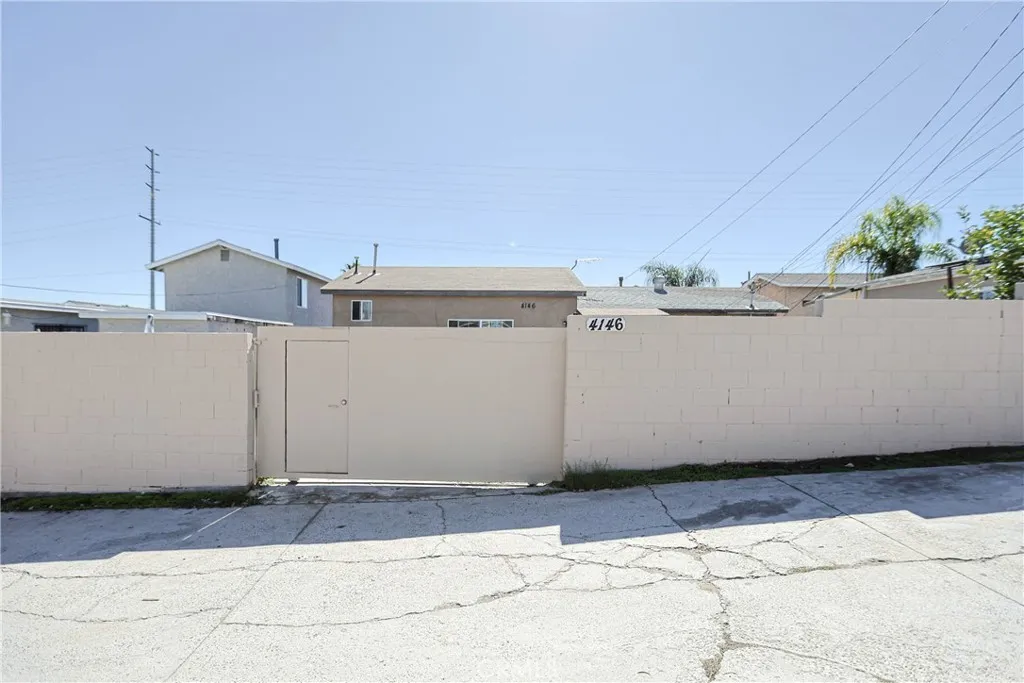https://cdn.realtyfeed.com/cdn/127/307111233/43398bd3c69ba86c3a057dd68f2da2d2.webp
