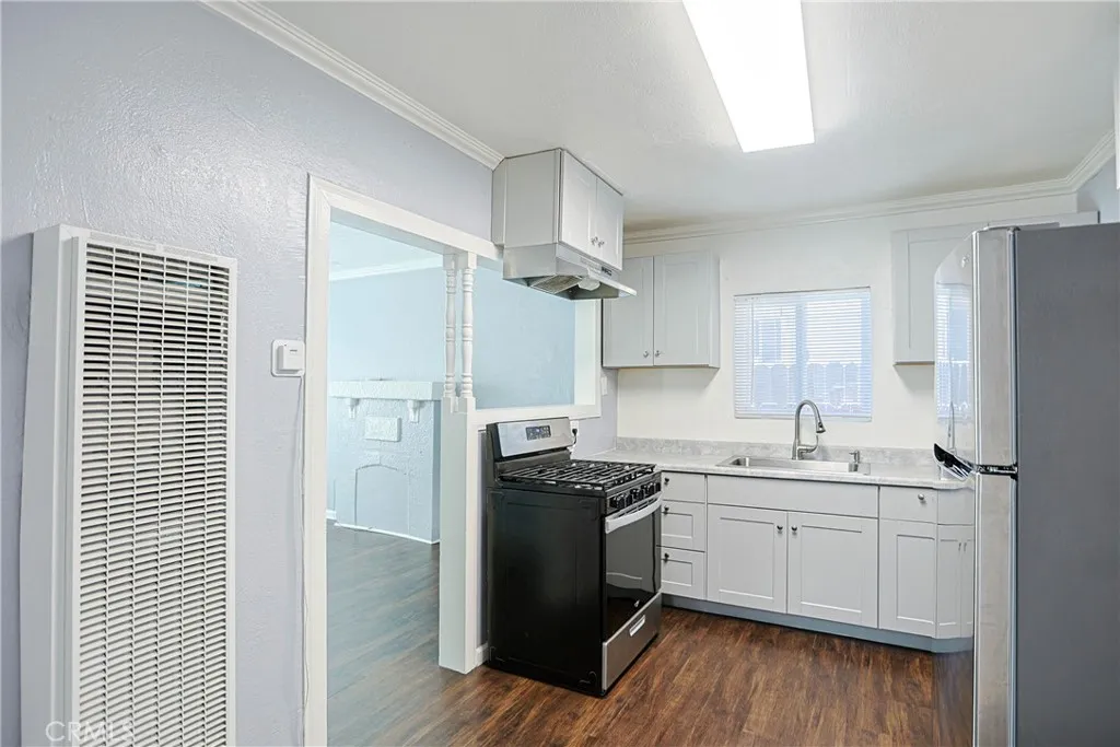 https://cdn.realtyfeed.com/cdn/127/307111233/94f44a6df1d15a0b9af8779014024cf7.webp