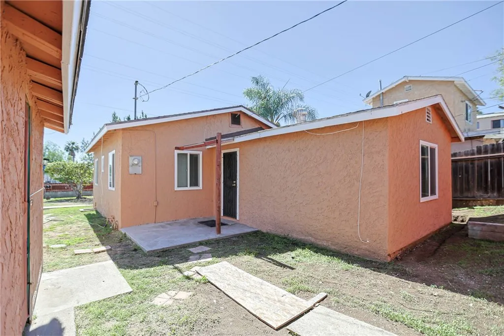 https://cdn.realtyfeed.com/cdn/127/307111233/ae659a7f7647e1f4db0864f023283ebd.webp