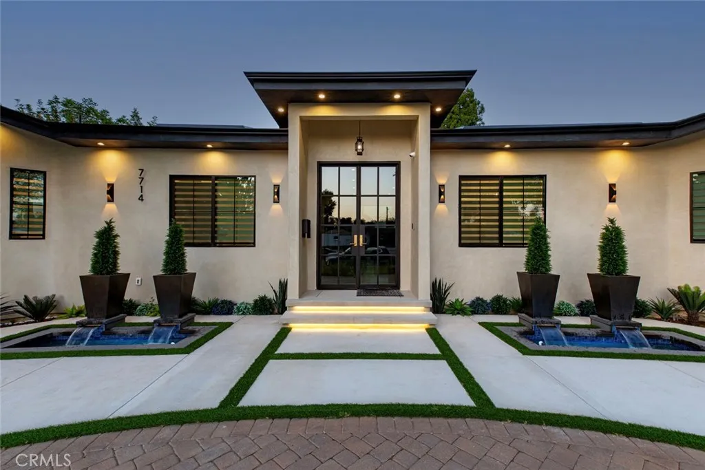 Northridge, CA 91325