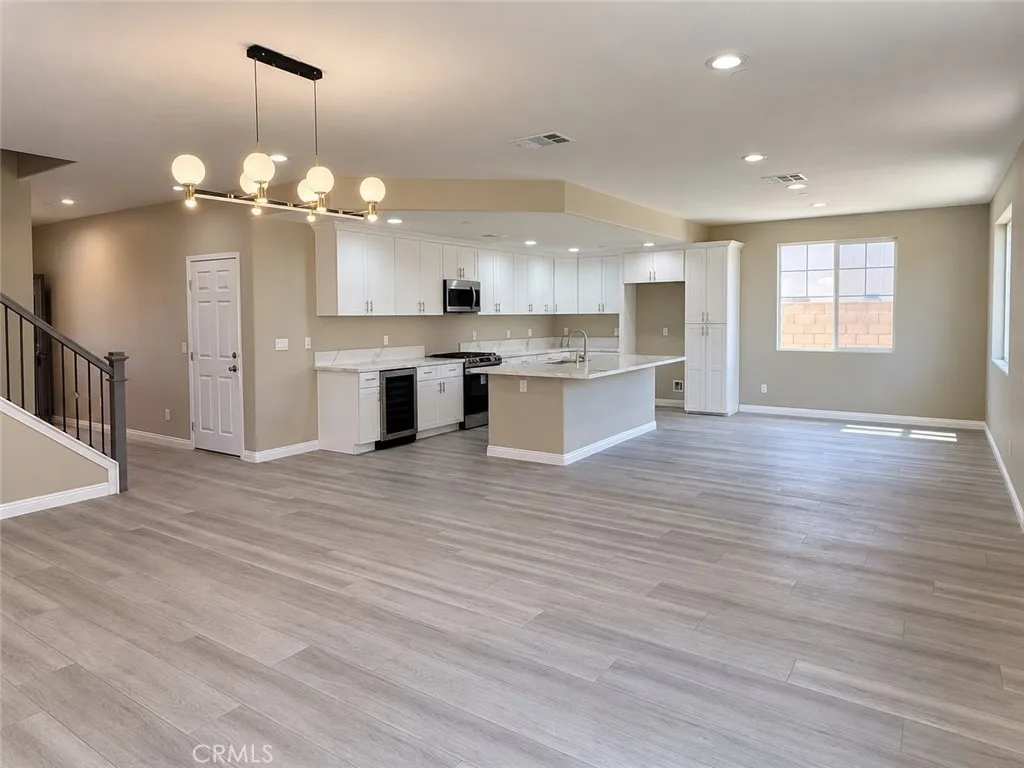 Fontana, CA 92336