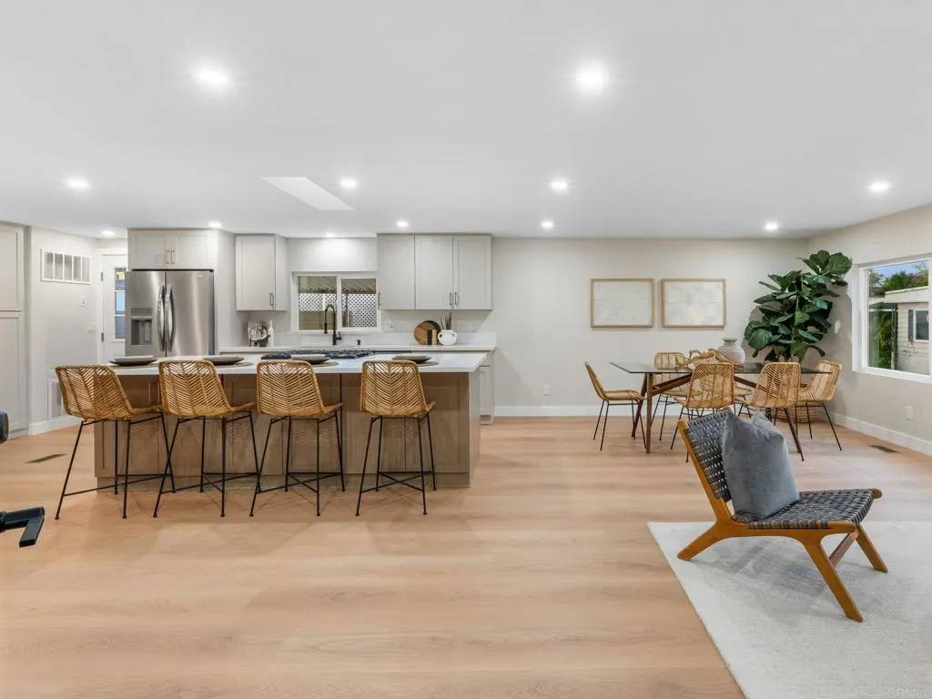 https://cdn.realtyfeed.com/cdn/127/307111310/d4409bccfb37d7b05e7ad06f2602c498.webp