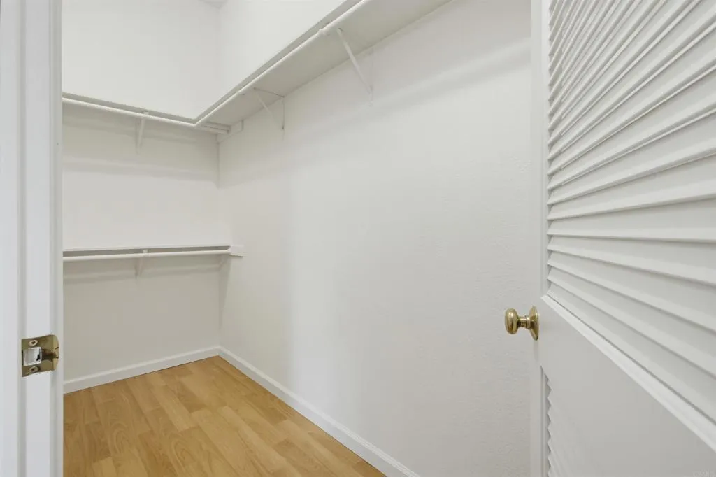 https://cdn.realtyfeed.com/cdn/127/307111333/1fa201073f9fd11f922deb75113ebde5.webp