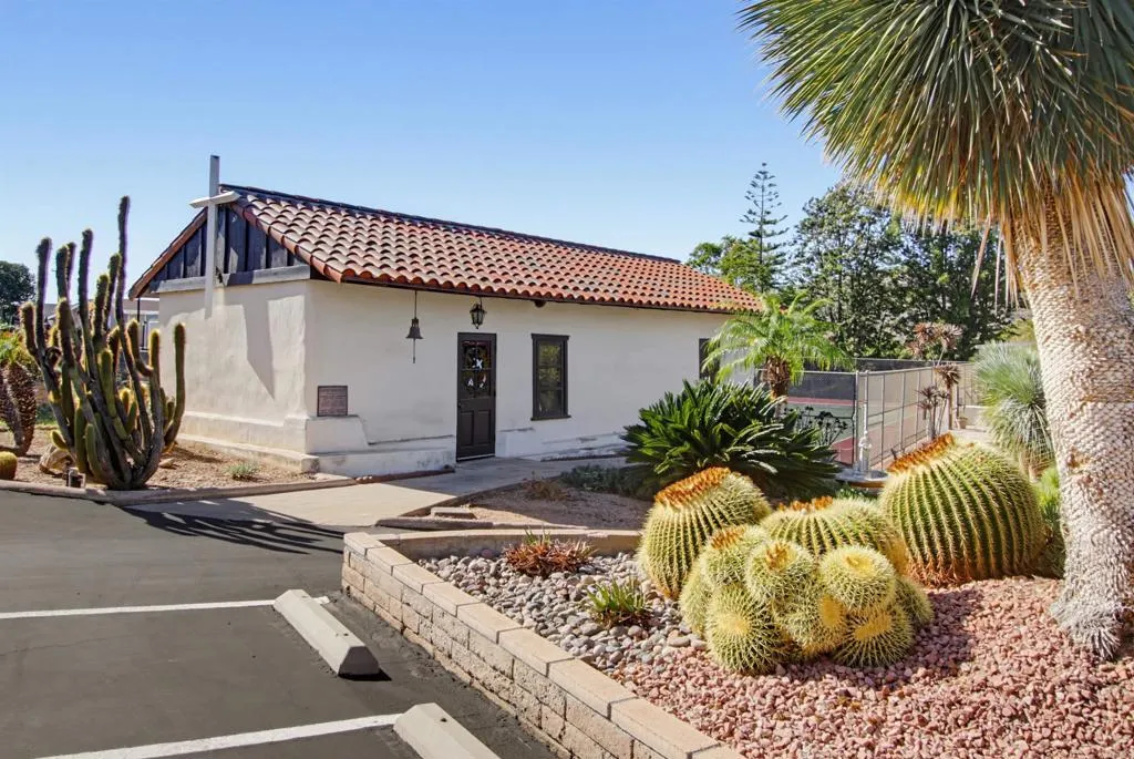 https://cdn.realtyfeed.com/cdn/127/307111333/434b768a7614179059c9c58e6ee504cb.webp
