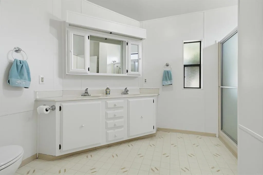 https://cdn.realtyfeed.com/cdn/127/307111333/5dba77e773ddac137def8198f3e09971.webp