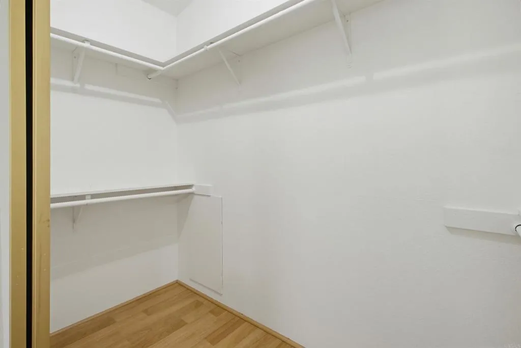 https://cdn.realtyfeed.com/cdn/127/307111333/8dc7f3b7546bcd7af54934e44d5f9283.webp