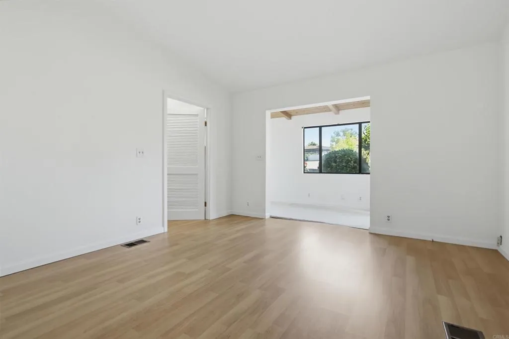 https://cdn.realtyfeed.com/cdn/127/307111333/d746ece53bf88928b97389140f1d2bfc.webp