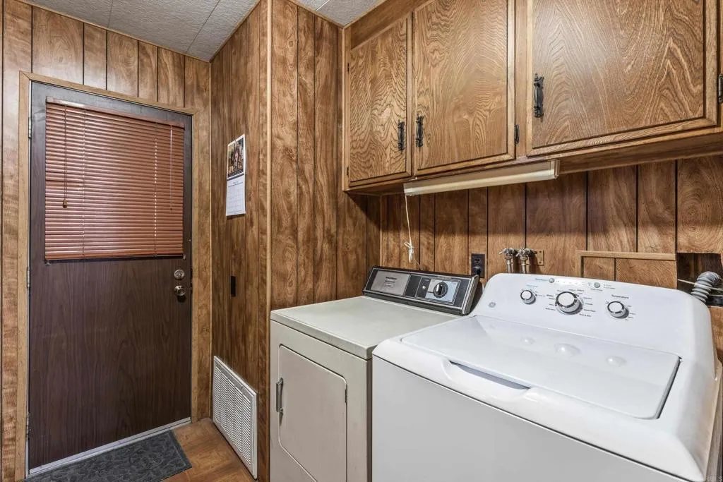 https://cdn.realtyfeed.com/cdn/127/307111389/00612e6695a5ae2acfaae92d2b74569a.webp
