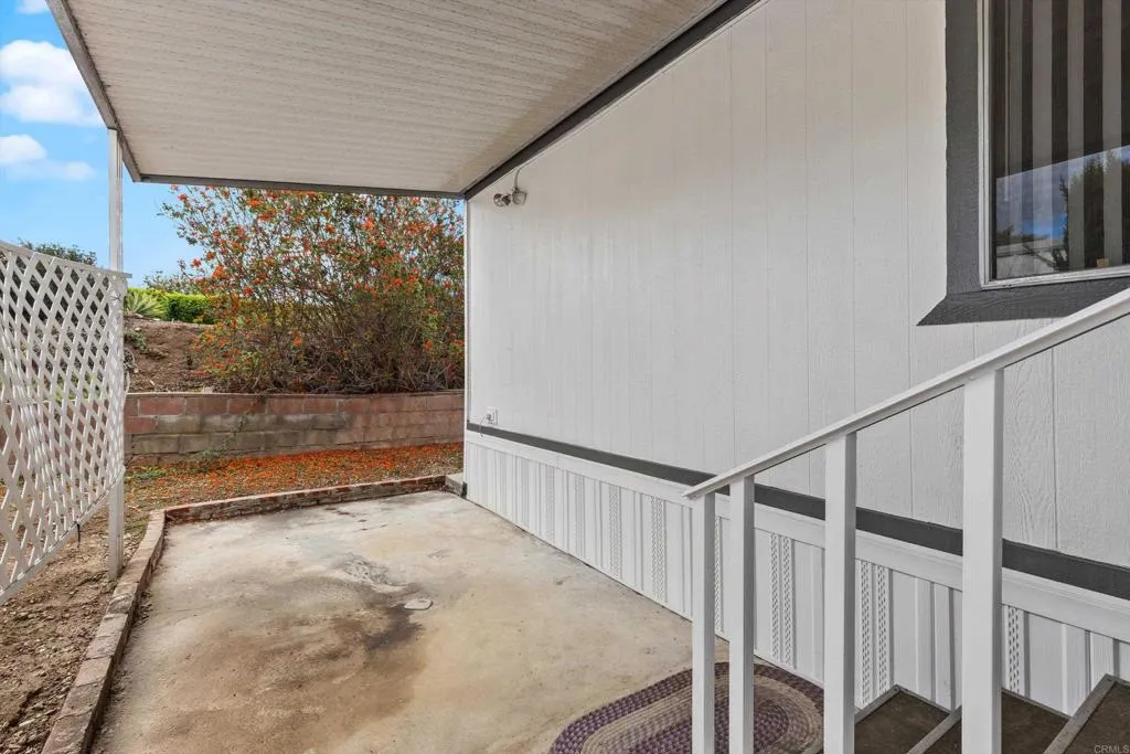 https://cdn.realtyfeed.com/cdn/127/307111389/08b4b26d685bd916c17783e6f54e7500.webp