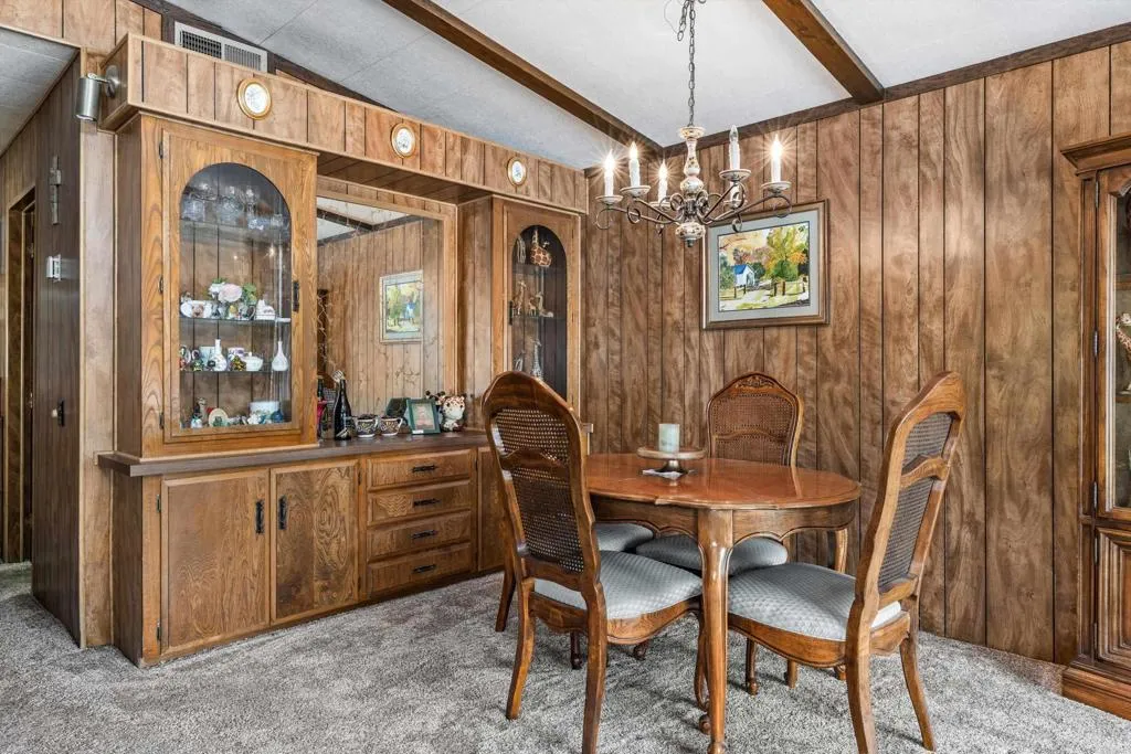 https://cdn.realtyfeed.com/cdn/127/307111389/ab0e9979267db49d91880bfd4b9e807c.webp