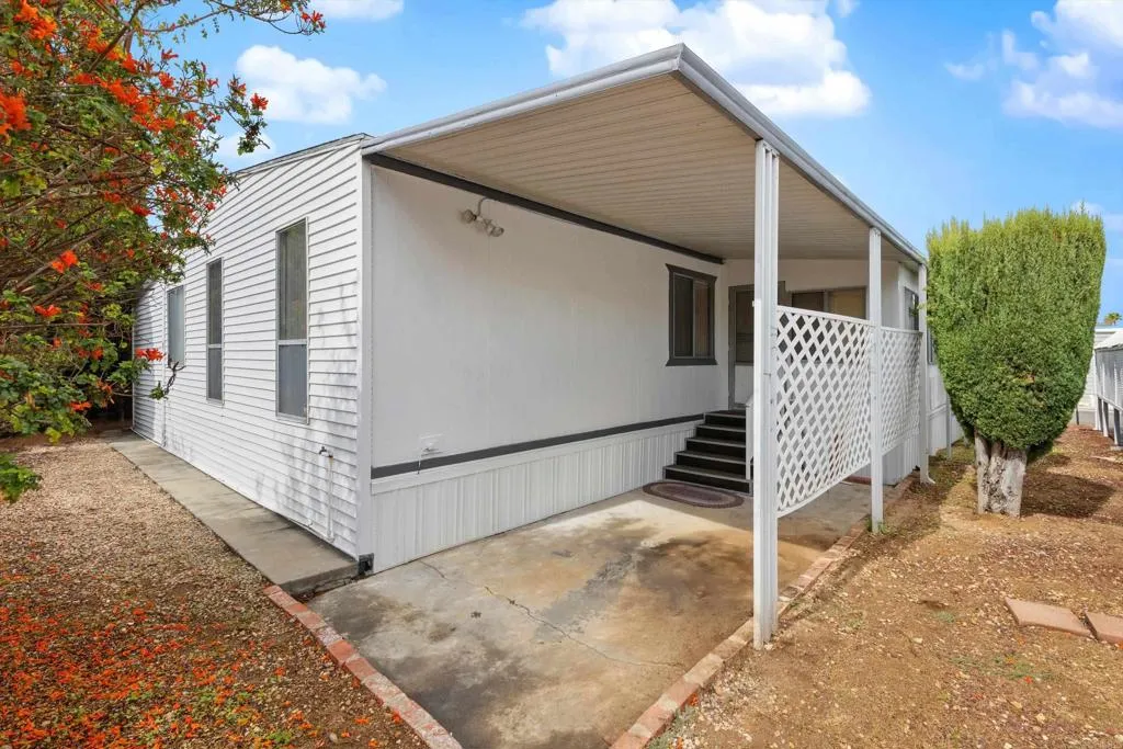 https://cdn.realtyfeed.com/cdn/127/307111389/f11d9bfee353103e8b78746054f64cec.webp