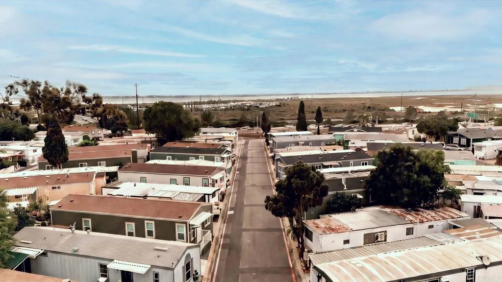 https://cdn.realtyfeed.com/cdn/127/307111443/228f00658e30ae3fb51faf220d2b504b.webp