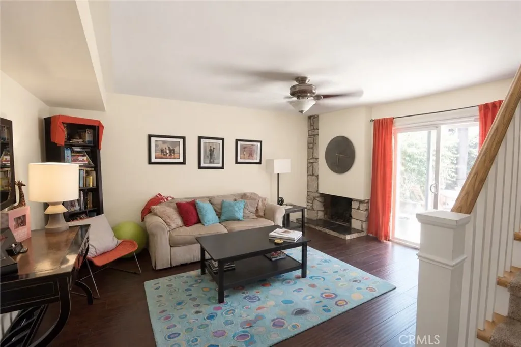 Costa Mesa, CA 92627