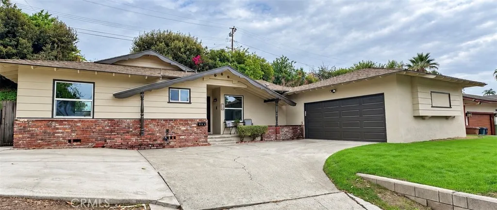 Fullerton, CA 92833