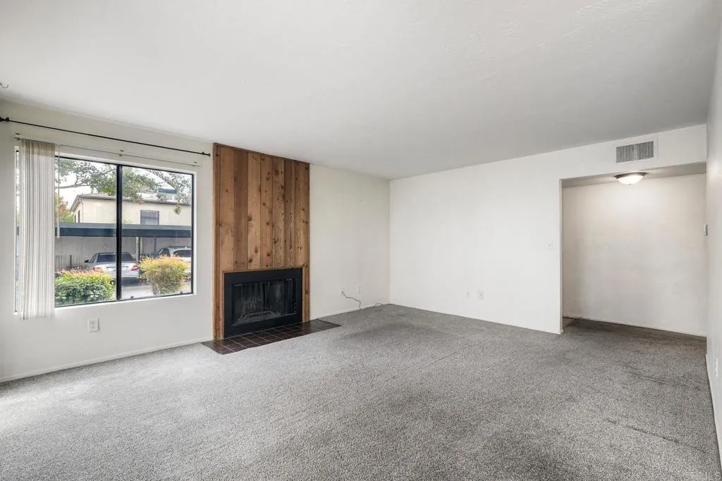 https://cdn.realtyfeed.com/cdn/127/307111505/4e24f94aa026925ee6f0b35f8c6b9cdd.webp