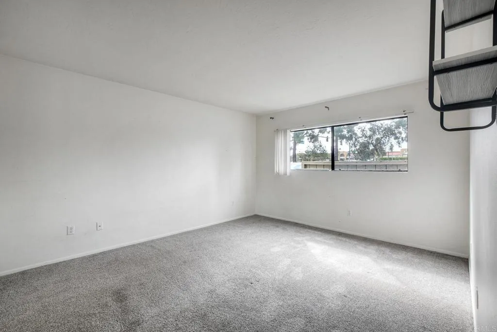 https://cdn.realtyfeed.com/cdn/127/307111505/6a83934e59c911b81cb1b7d404f7df1d.webp
