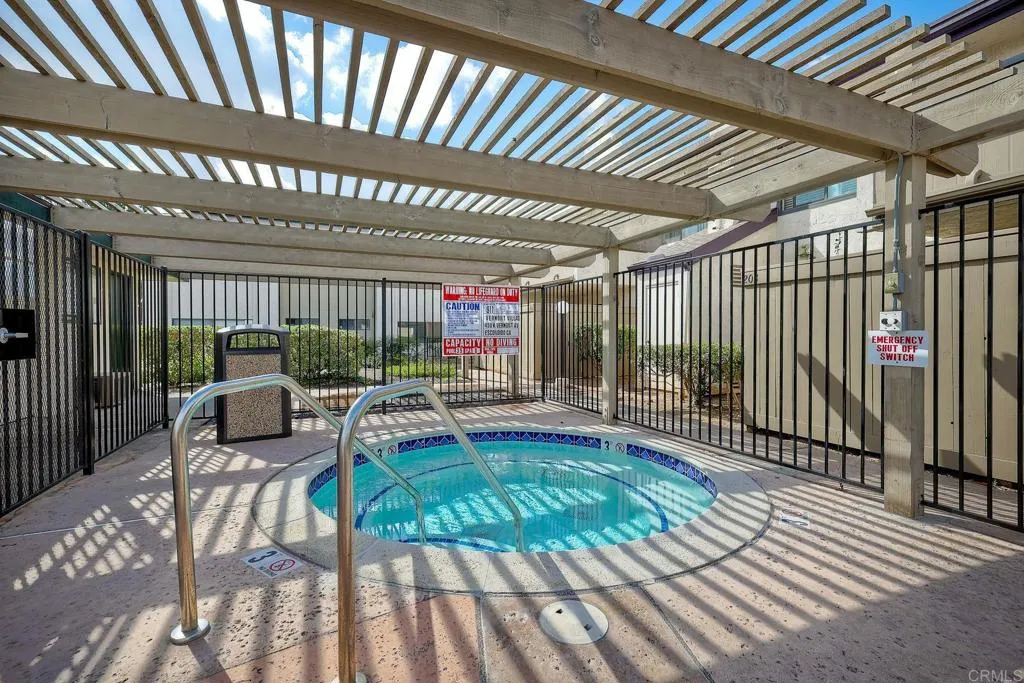https://cdn.realtyfeed.com/cdn/127/307111505/6c2052f7d38da84f561d47351583c9cf.webp