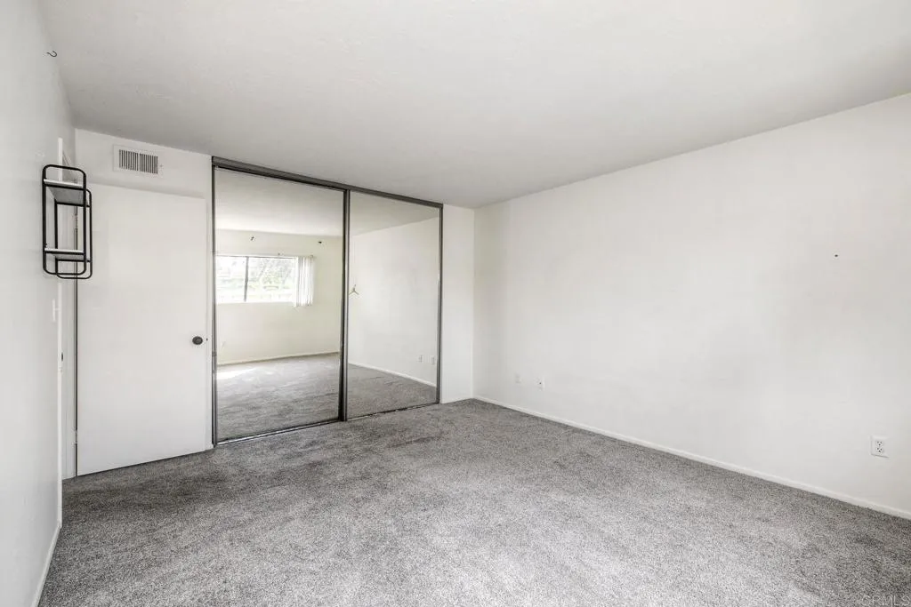 https://cdn.realtyfeed.com/cdn/127/307111505/799172a5d487d4a2725ff929b74adac9.webp