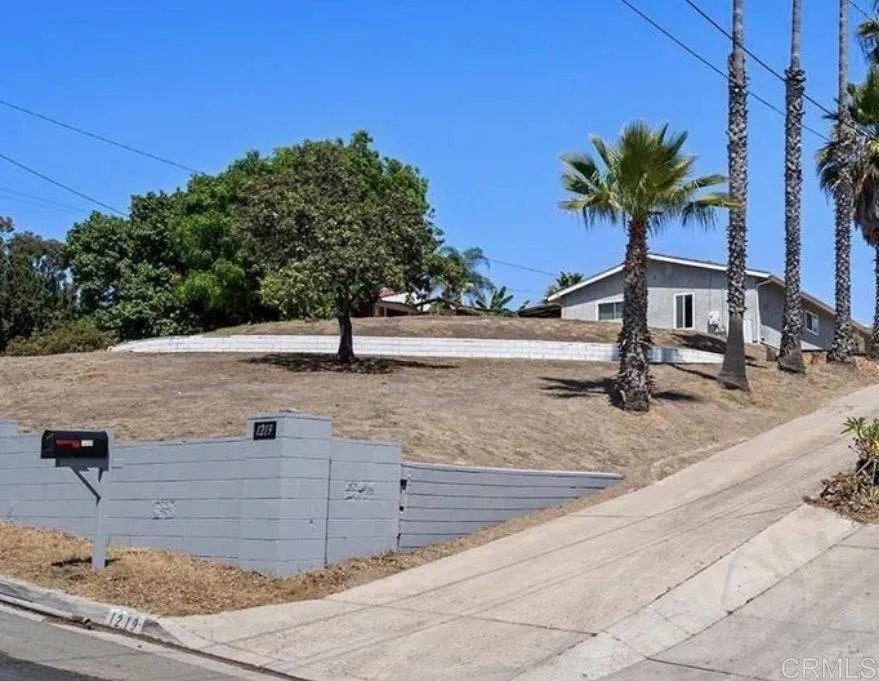 San Diego, CA 92114